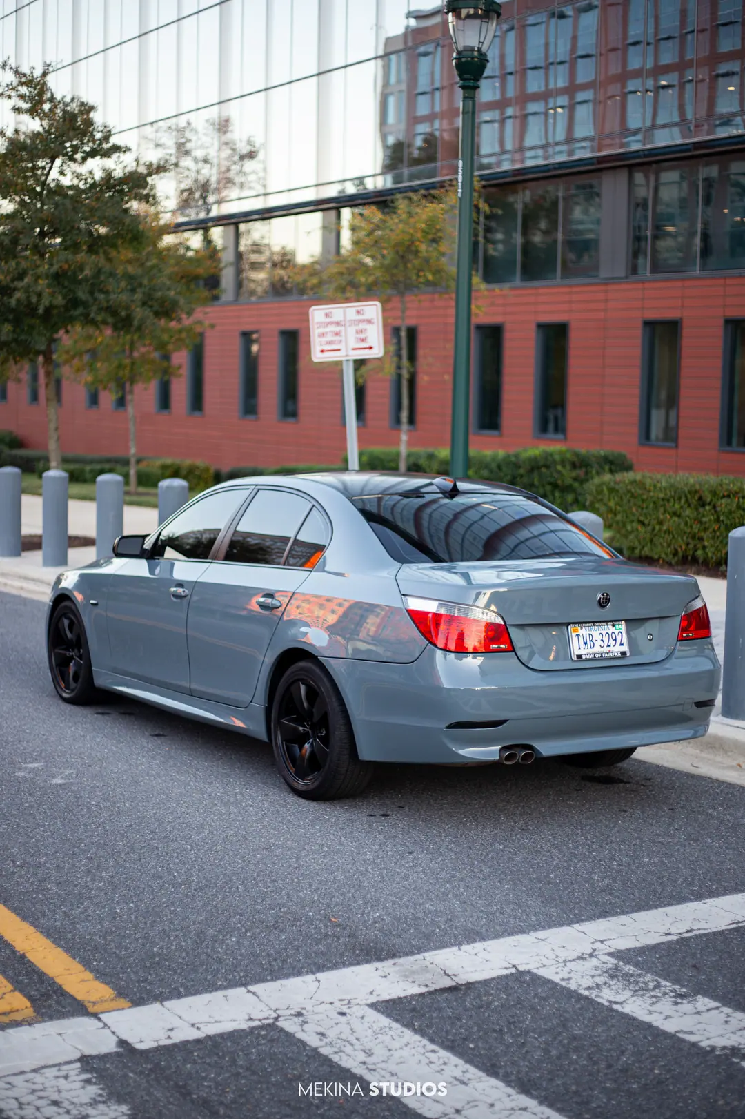 2006 BMW 525i — Wrap in Amazon Grey — frame 2