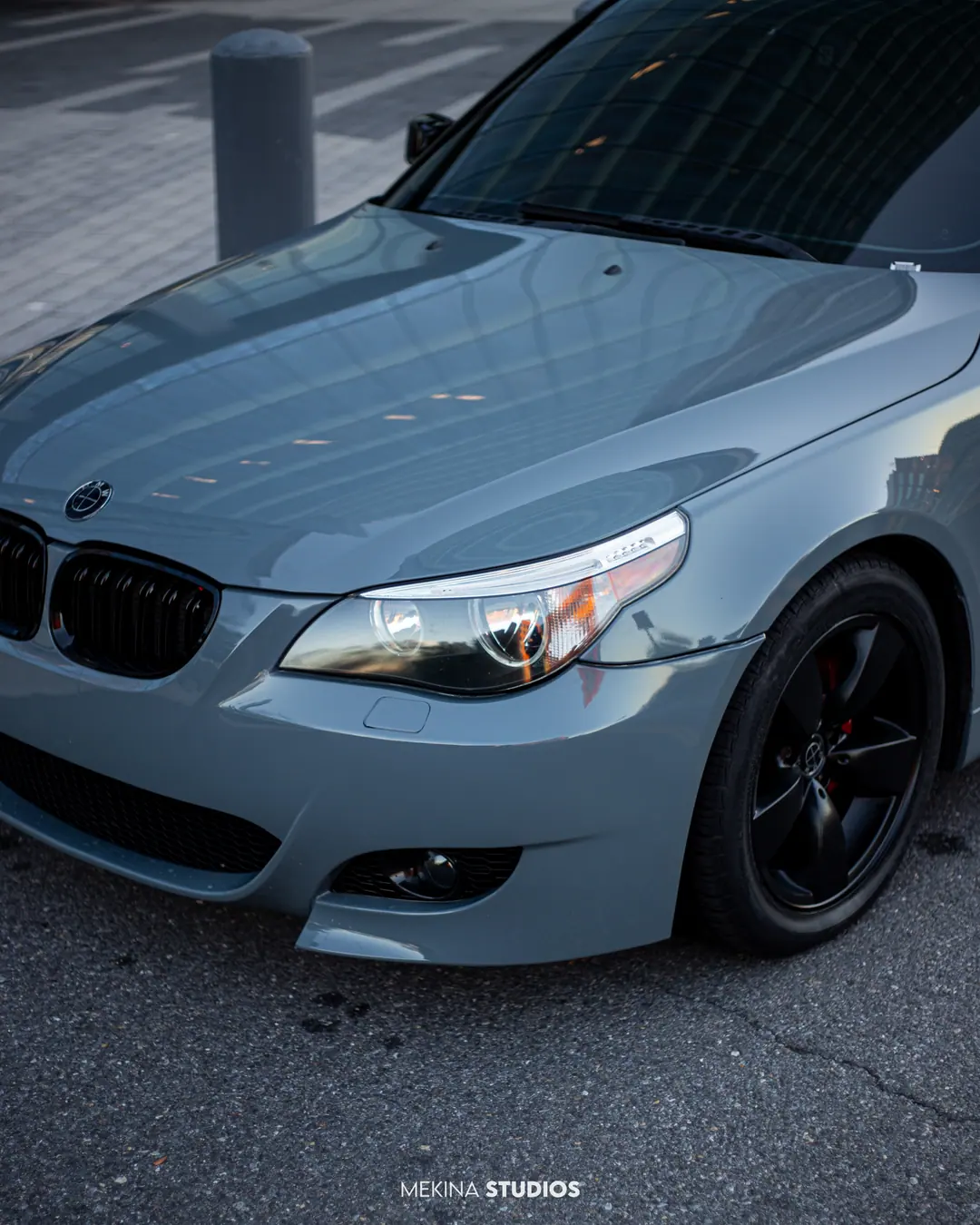 2006 BMW 525i — Wrap in Amazon Grey — frame 3